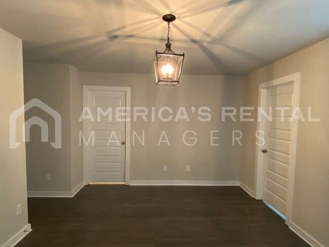 Building Photo - Home for Rent in Jemison, AL! Available to View!