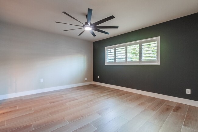 Building Photo - 1204 Palomar Pl