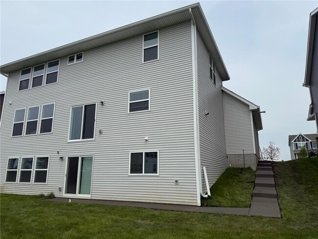 Building Photo - 11305 83rd Ln NE