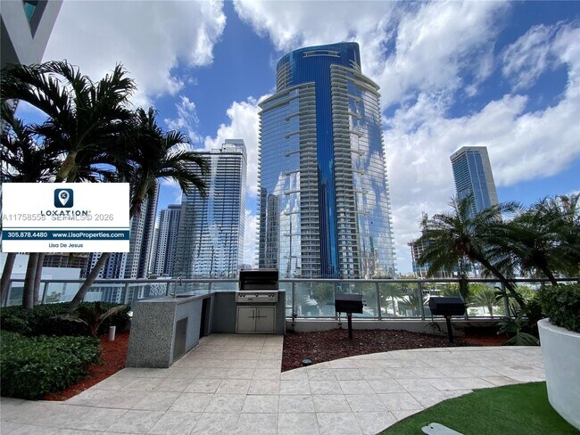 Building Photo - 888 Biscayne Blvd