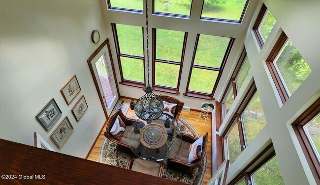 Building Photo - 535 Sand Creek Rd