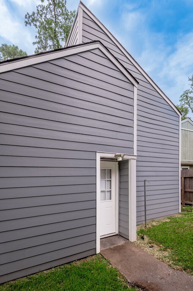 Building Photo - 26620 Primrose Ct