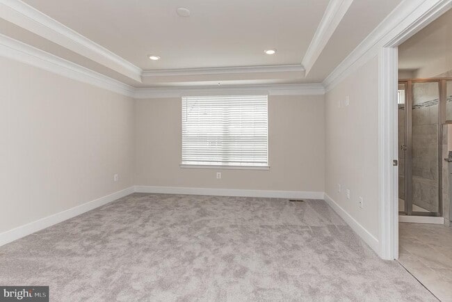 Building Photo - 8039 Blue Stream Dr