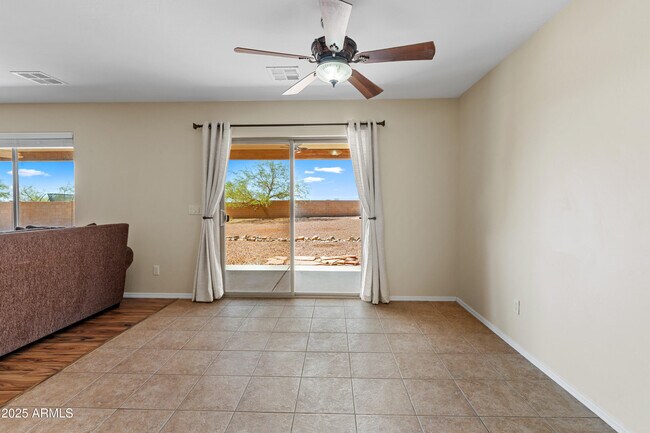 Building Photo - 22601 Weaver Valley Dr