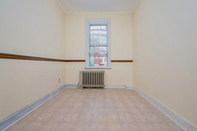 Building Photo - 277 Palisade Ave