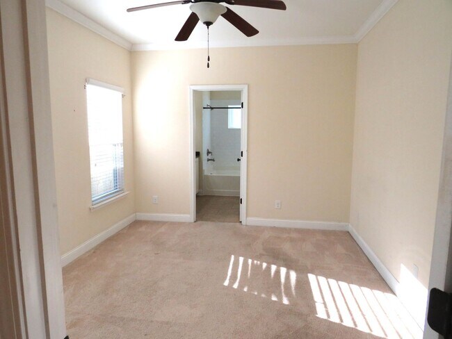 Building Photo - AVAILABLE SEPTEMBER, 2023