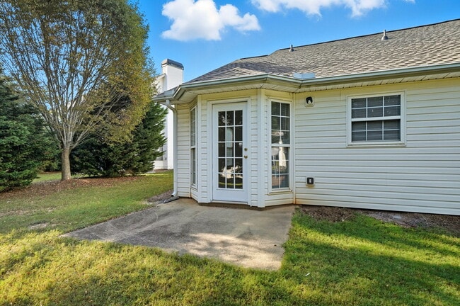 Building Photo - 273 Cottonwood Creek Cir