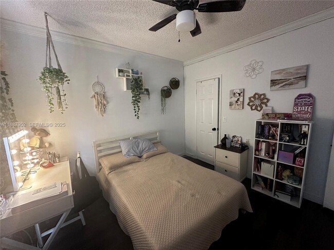 Building Photo - 3971 Coral Springs Dr