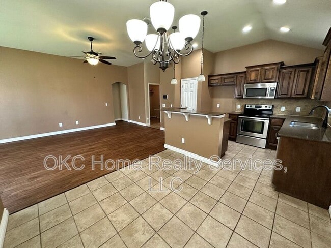 Building Photo - 2620 NW 183rd St