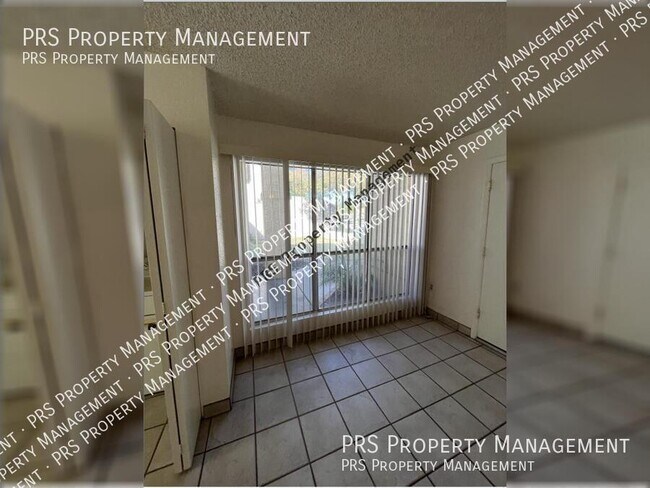 Building Photo - 1524 N Apache Dr