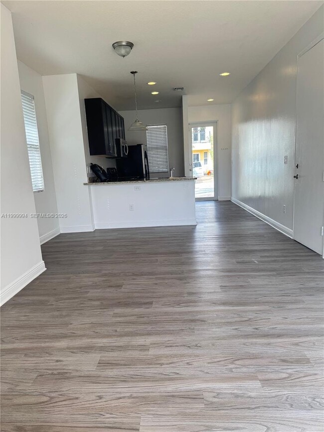 Building Photo - 7665 NW 88th Terrace