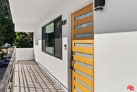 Building Photo - 4014 La Salle Ave