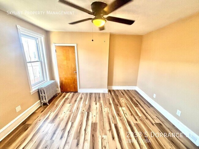 Building Photo - 2038 Dorrance St