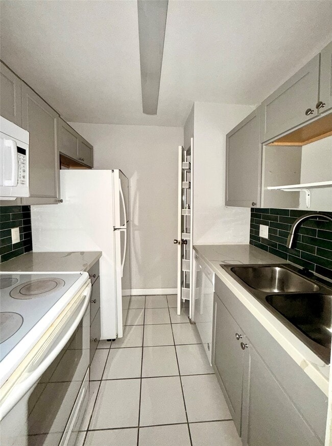 Building Photo - 2507 Montrose Blvd