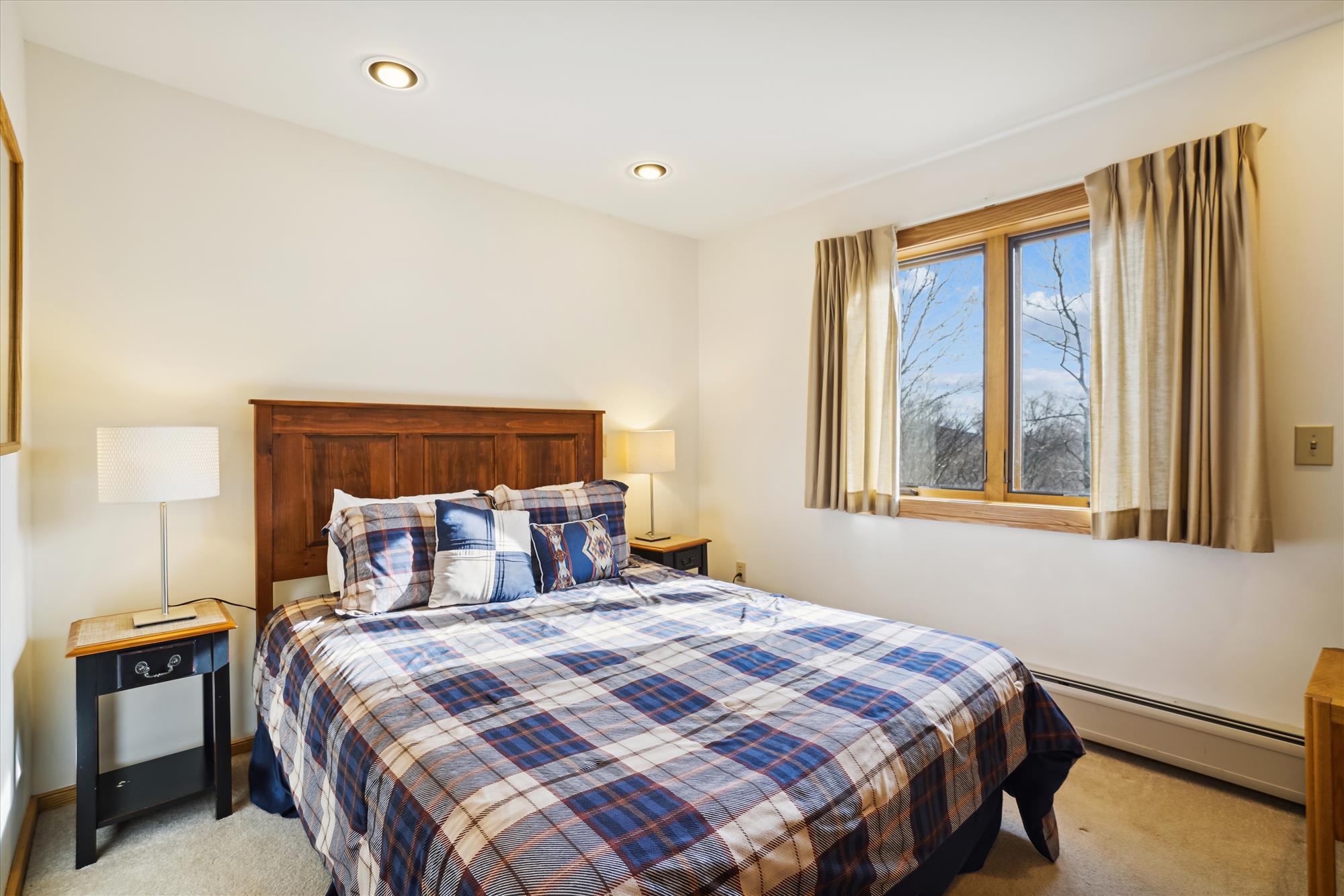 Building Photo - 180 High Ridge Rd