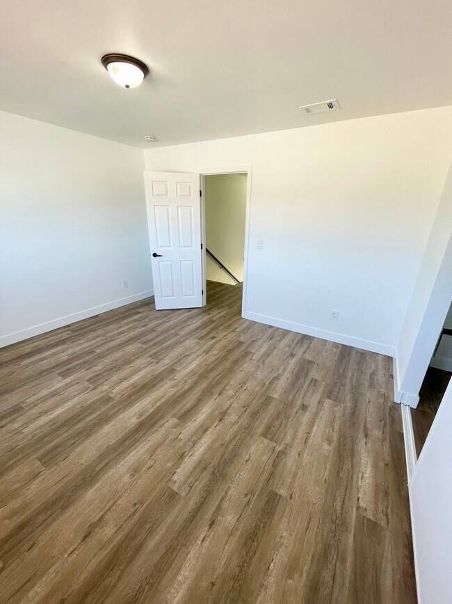 Building Photo - 1131 E Citrus Ave