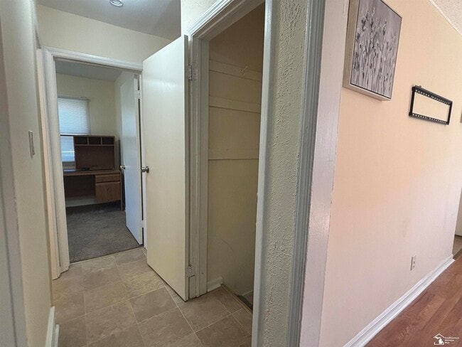 Building Photo - 26138 Yale St