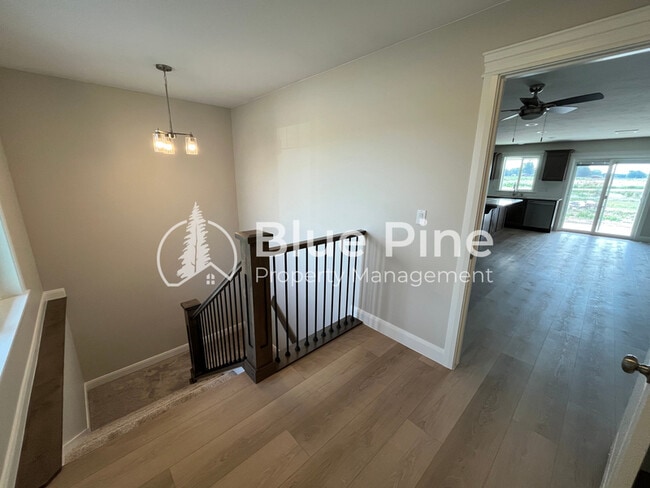 Building Photo - 6344 Ender Ln