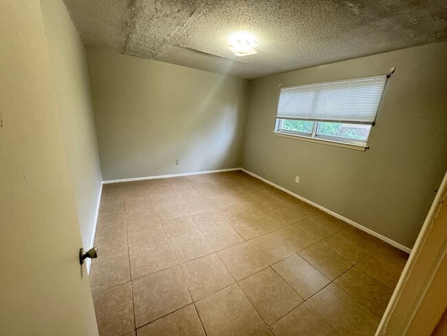 Building Photo - 151 N Belvedere Blvd