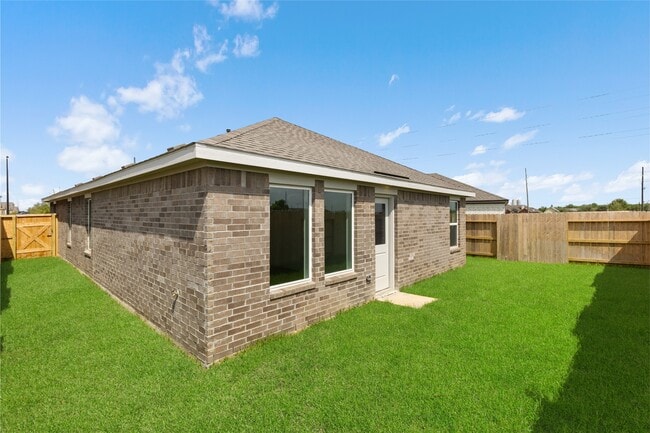 Building Photo - 16854 Great Highlands Dr