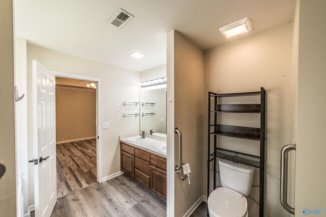 Building Photo - 128 Wilder Dr