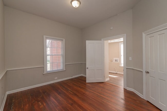 Building Photo - 1 bed/1 bath house for rent close to Downtown Augusta, with off-street parking!