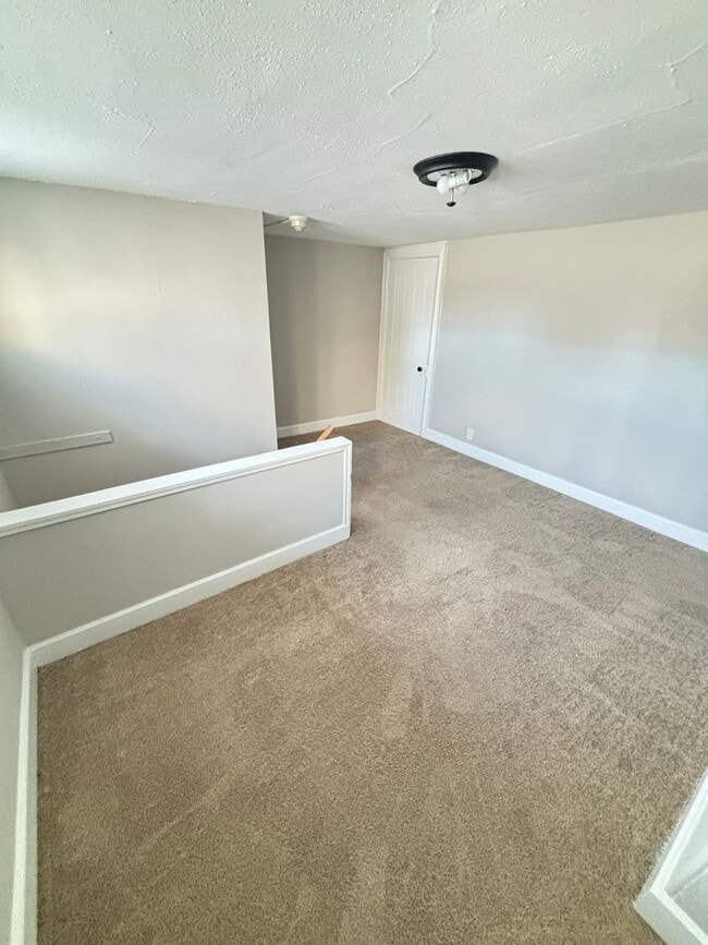 Building Photo - Spacious 3-Bedroom Apartment – 2nd Floor