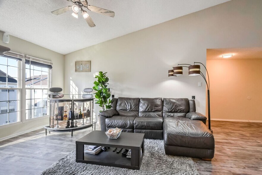 Building Photo - 1107 Huntmaster Terrace NE