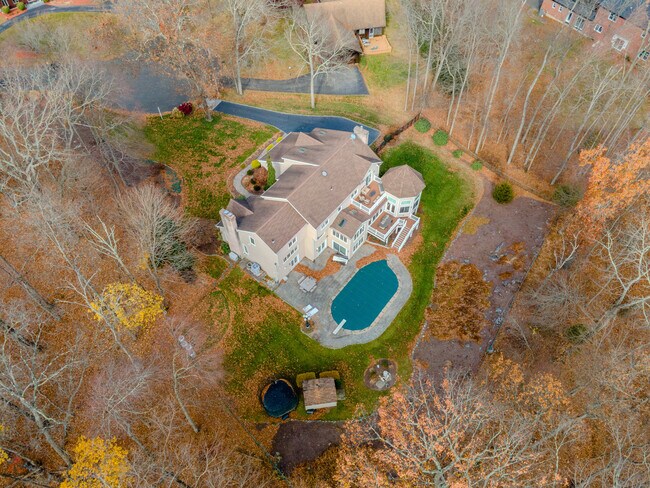 Building Photo - 723 Laurie Ln