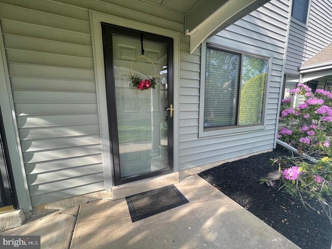 Building Photo - 907 Gregorys Way