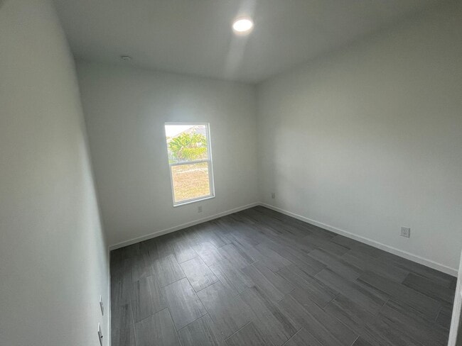 Building Photo - NEW CONSTRUCTION-Spacious 4 Bed / 2 Bath / 2 Car Garage Home in Lehigh Acres