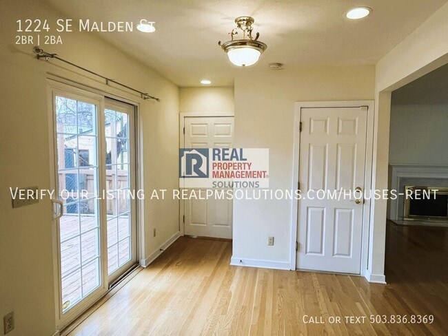 Building Photo - 1224 SE Malden St