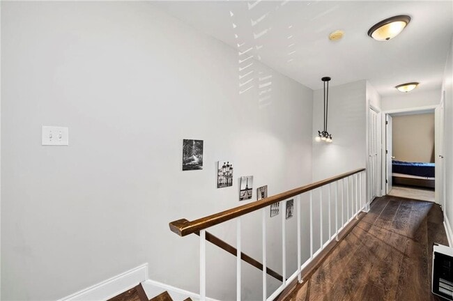 Building Photo - 79 Ivy Trail NE