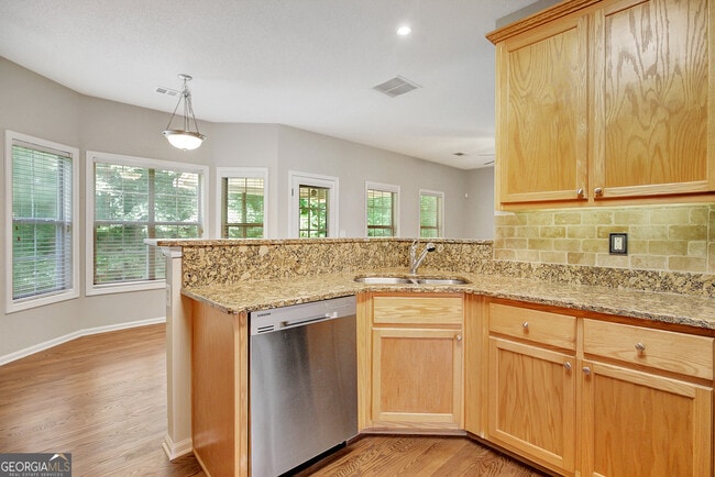 Building Photo - 75 Rock Mill Ct