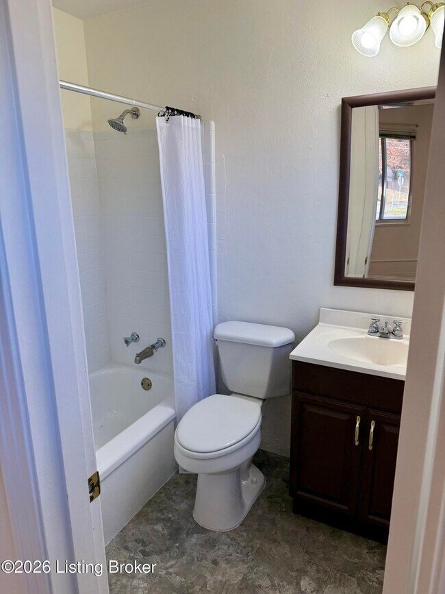 Building Photo - 4701 Palma Rd