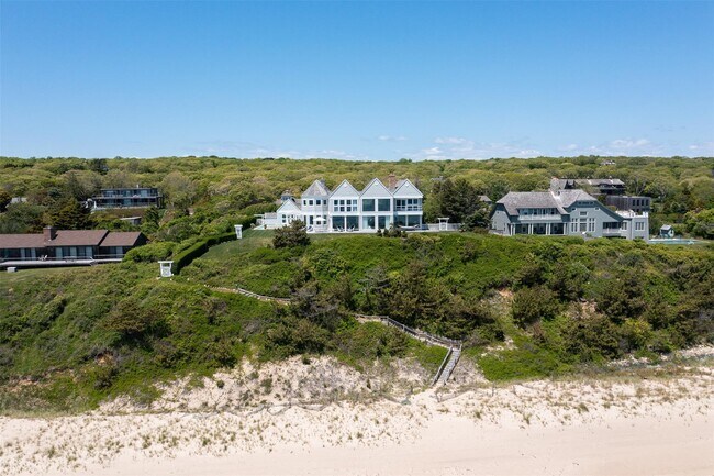 Building Photo - 390 Old Montauk Hwy