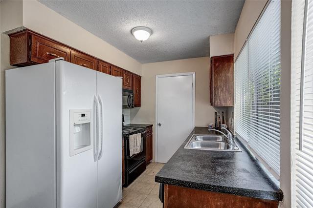 Building Photo - 1717 Palisades Dr