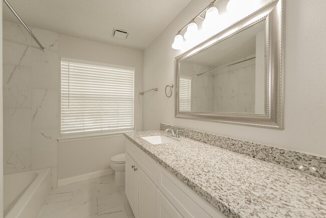 Building Photo - 9223 Bristlebrook Dr