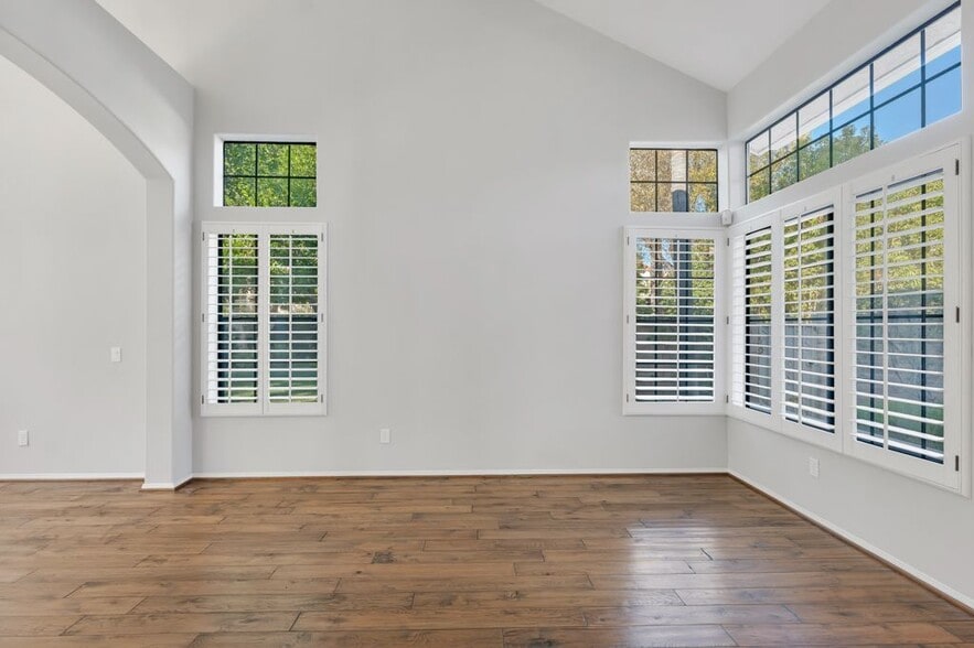 Building Photo - 487 Bernini Ct