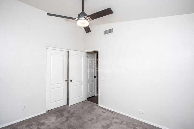 Building Photo - 1944 W Canyon Way