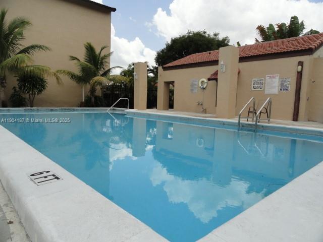 Building Photo - 9905 NW 9th St Cir