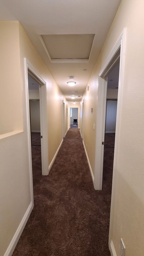 Building Photo - 76(812)