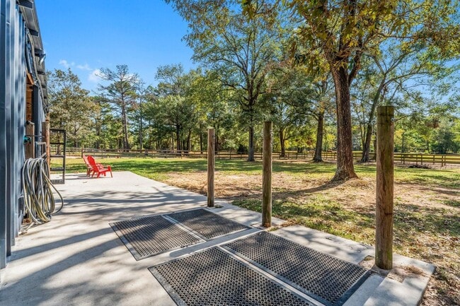 Building Photo - Country Living Rental on 26+ Acres!