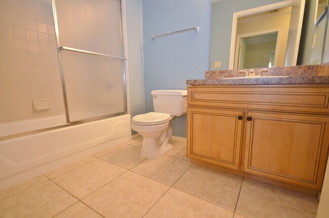 Building Photo - Windsor Park #514