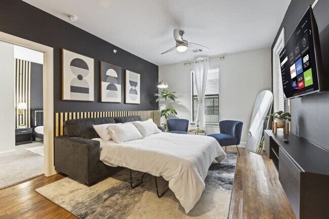 Building Photo - 5725 Town and Country Blvd