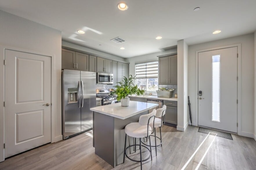 Primary Photo - Serenity Townhomes