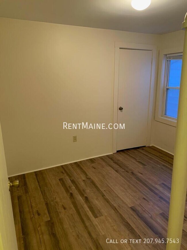 Building Photo - 2412 Western Ave