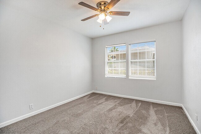 Building Photo - 6709 Fairway Dr