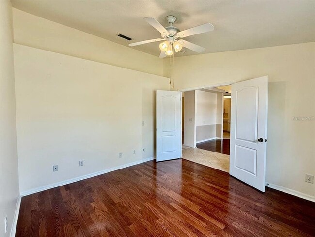 Building Photo - 9815 La Vonda St