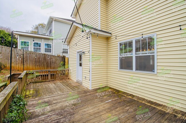 Building Photo - Available Now for Immediate Move In OR Pre...